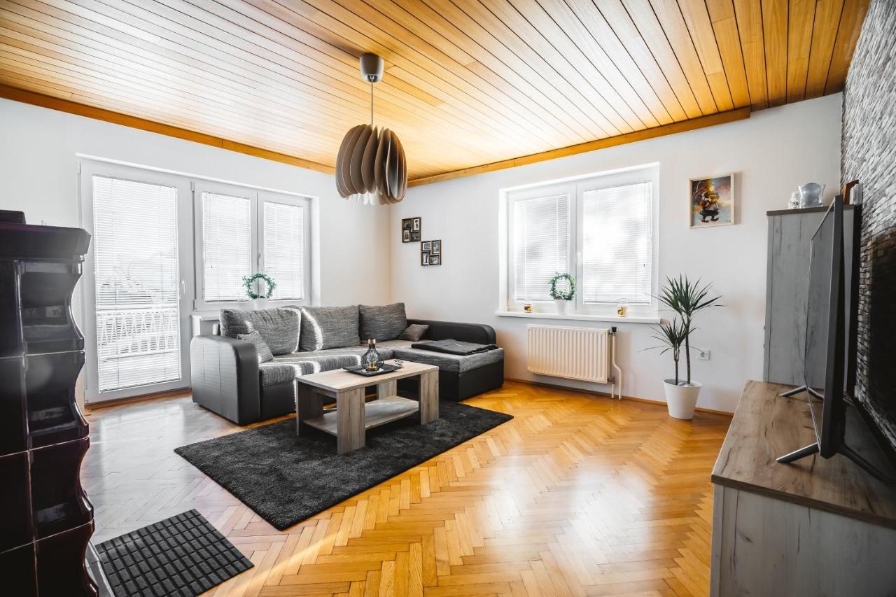 Drive Caffe Apartments Trzin Dış mekan fotoğraf